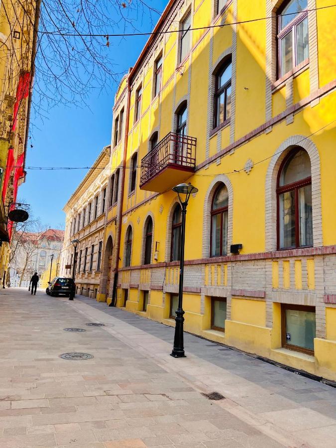 Apartment Friends Central Oradea Exterior photo