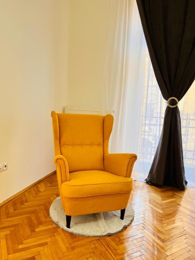 Apartment Friends Central Oradea Exterior photo